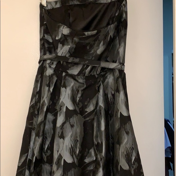 Never worn black and silver strapless dress - Picture 4 of 4